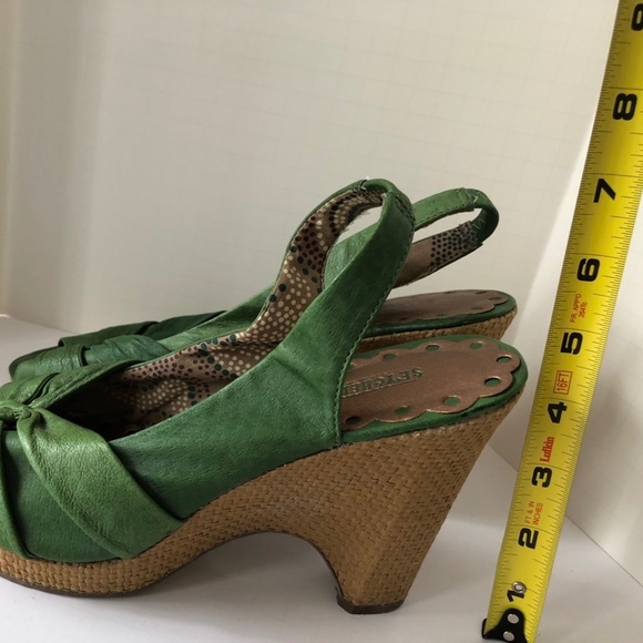 Seychelles - green leather - wedge - open toe - size 9 - Picture 3 of 6